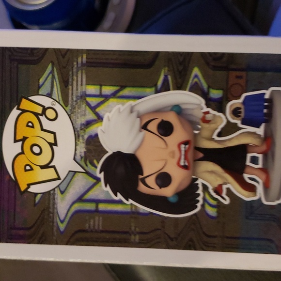 FUNKO POP "VILLIANS" CRUELLA DE VIL NIB - Picture 6 of 7